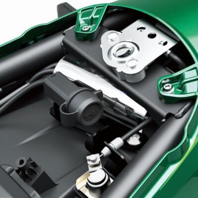 USB Socket (Z650RS)